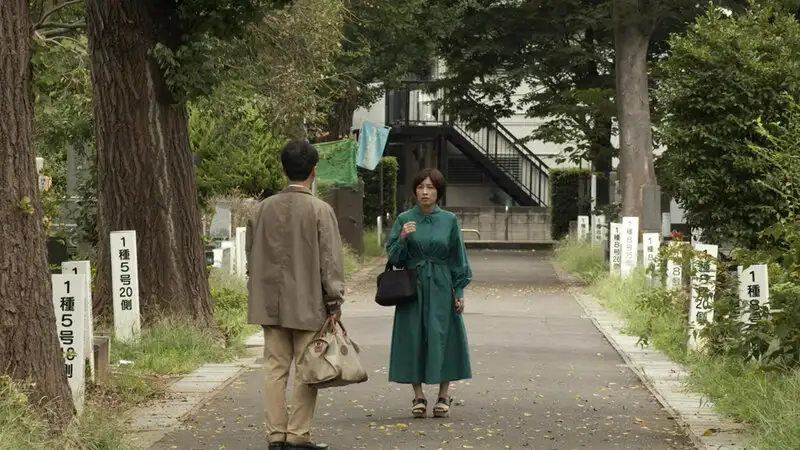 月と寝る女 またぐらの面影の詳細ページ