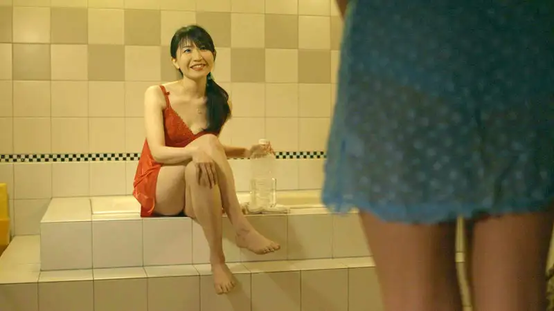希島あいりと逢見リカの魔性の美裸身キャバ嬢が誘う最高の快感SEXの詳細ページ
