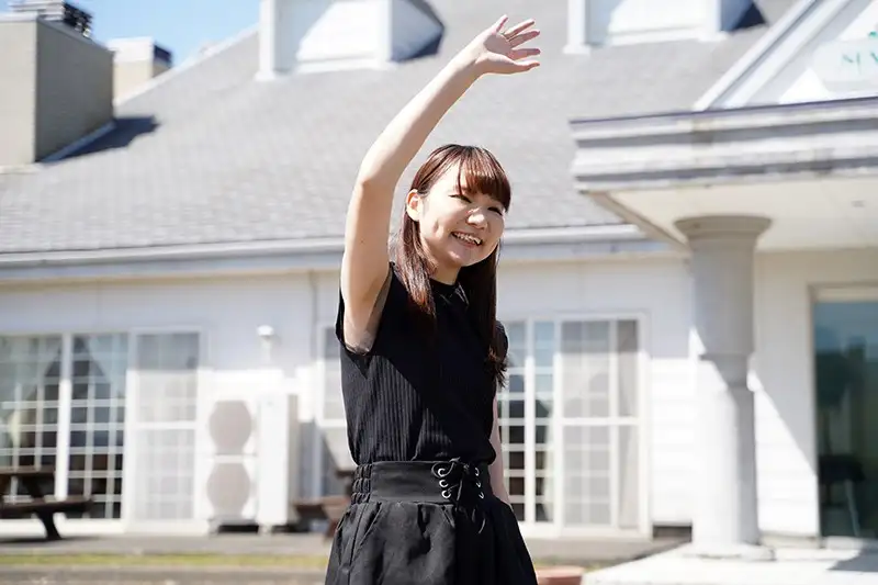 旅人の優作は寂れた神社で巫女のういと出会う。の詳細ページ
